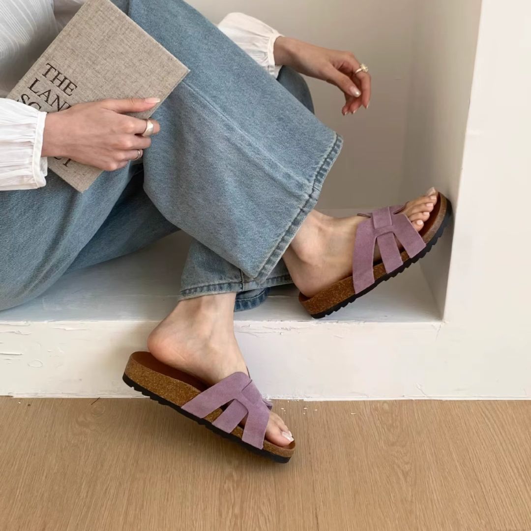 Sandaler med spennremdesign for dame