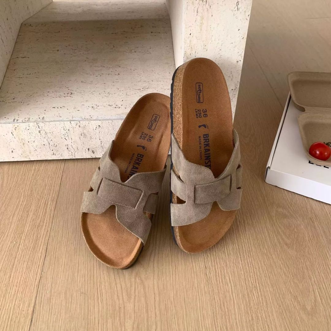 Sandaler med spennremdesign for dame