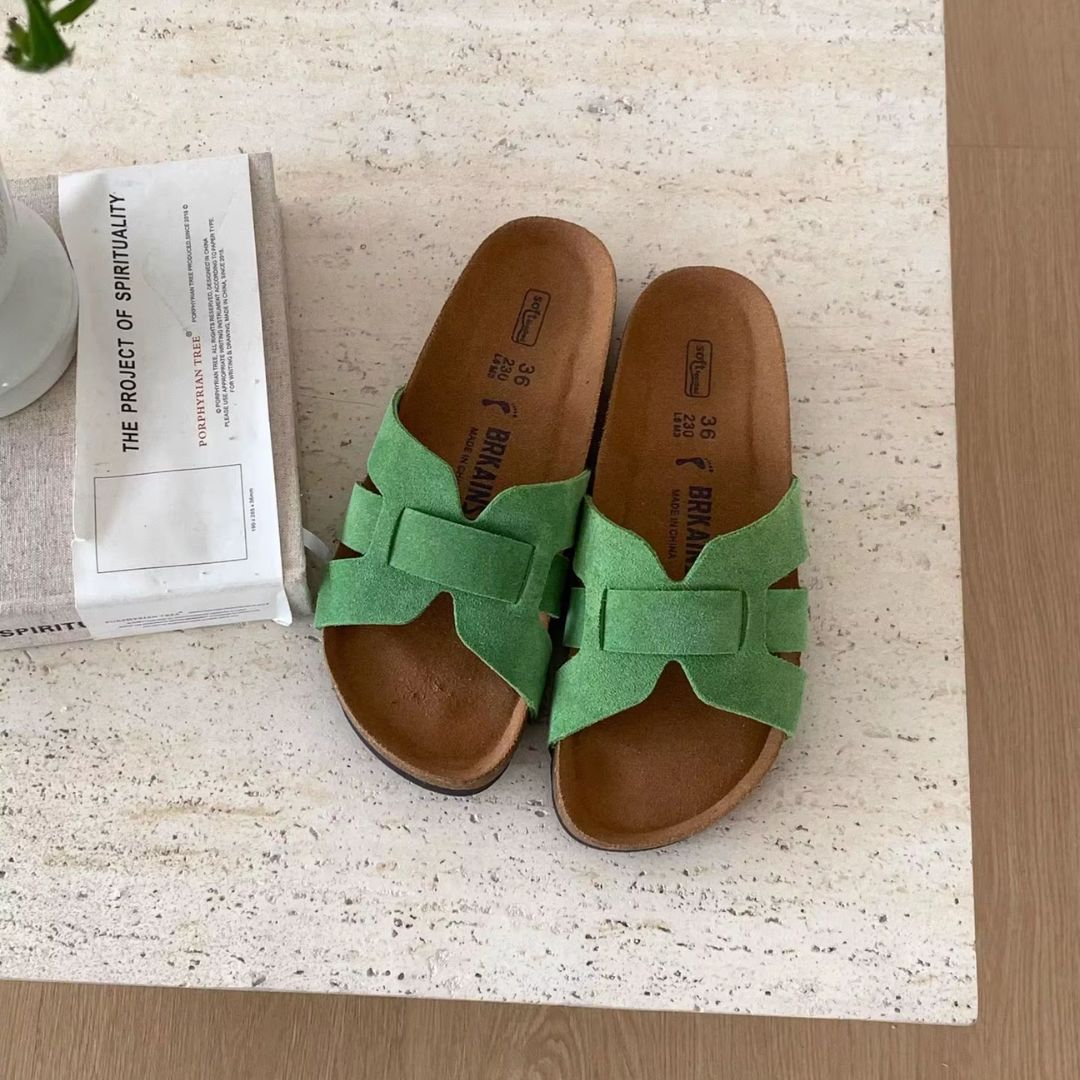 Sandaler med spennremdesign for dame