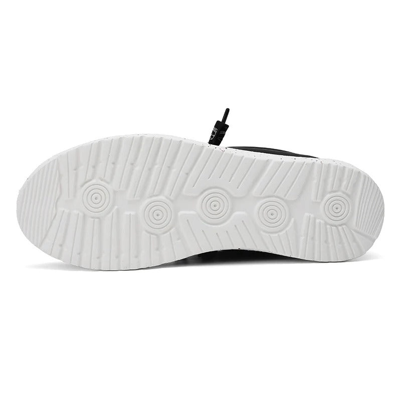 Herresko med snøredetalj