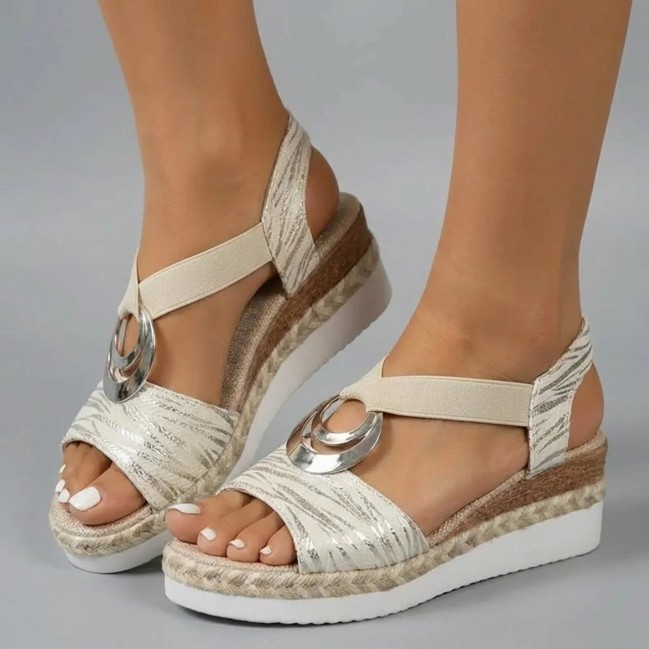 Damesandaler med kilehæl